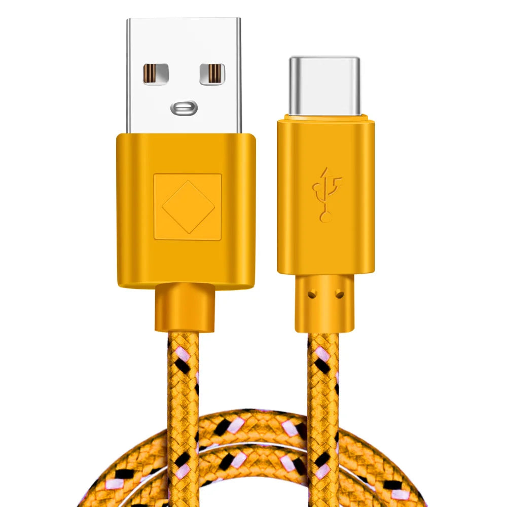 Câble USB-C jaune tressé en nylon, avec connecteurs USB-A vers USB-C, compatible charge rapide 2.4A et transfert de données – idéal pour la console RÉTRONIC et appareils USB-C.