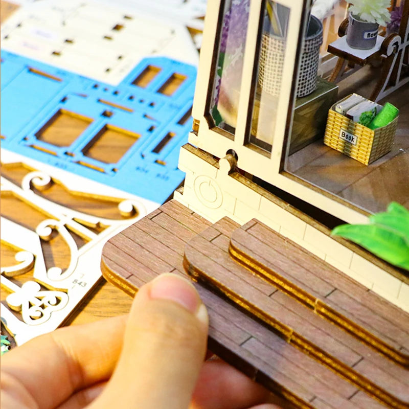 Montage du book nook Garden House serre botanique verticale DIY, pièces en bois découpées avec précision et assemblage détaillé