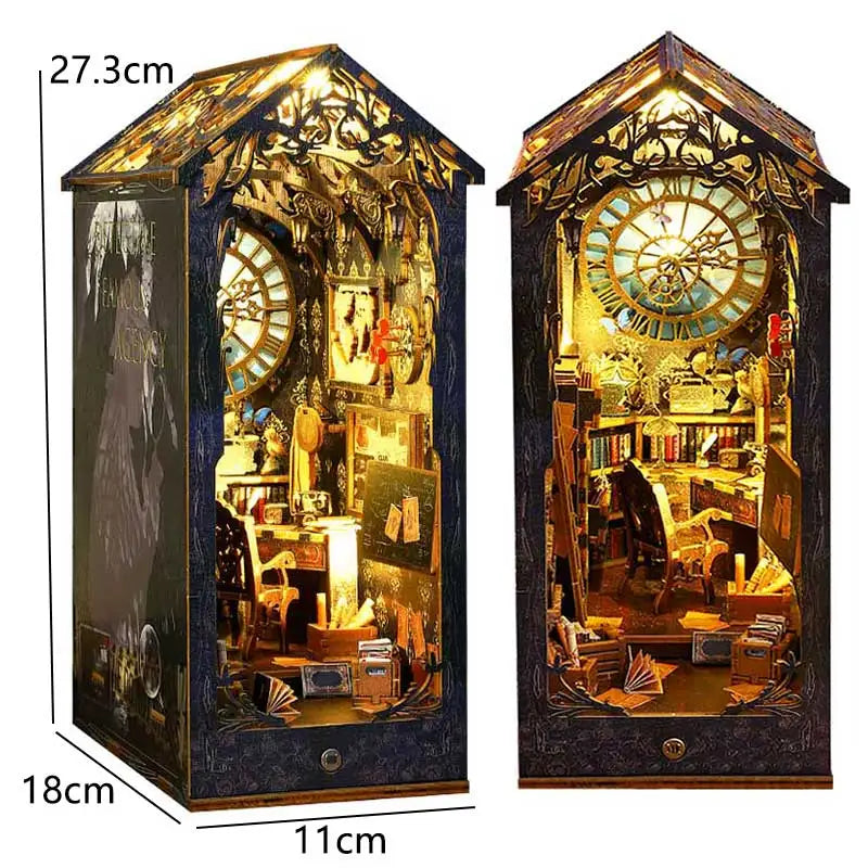 Booknook LED bibliothèque miniature en bois, diorama lumineux avec horloge géante et décor mystique pour bibliothèque