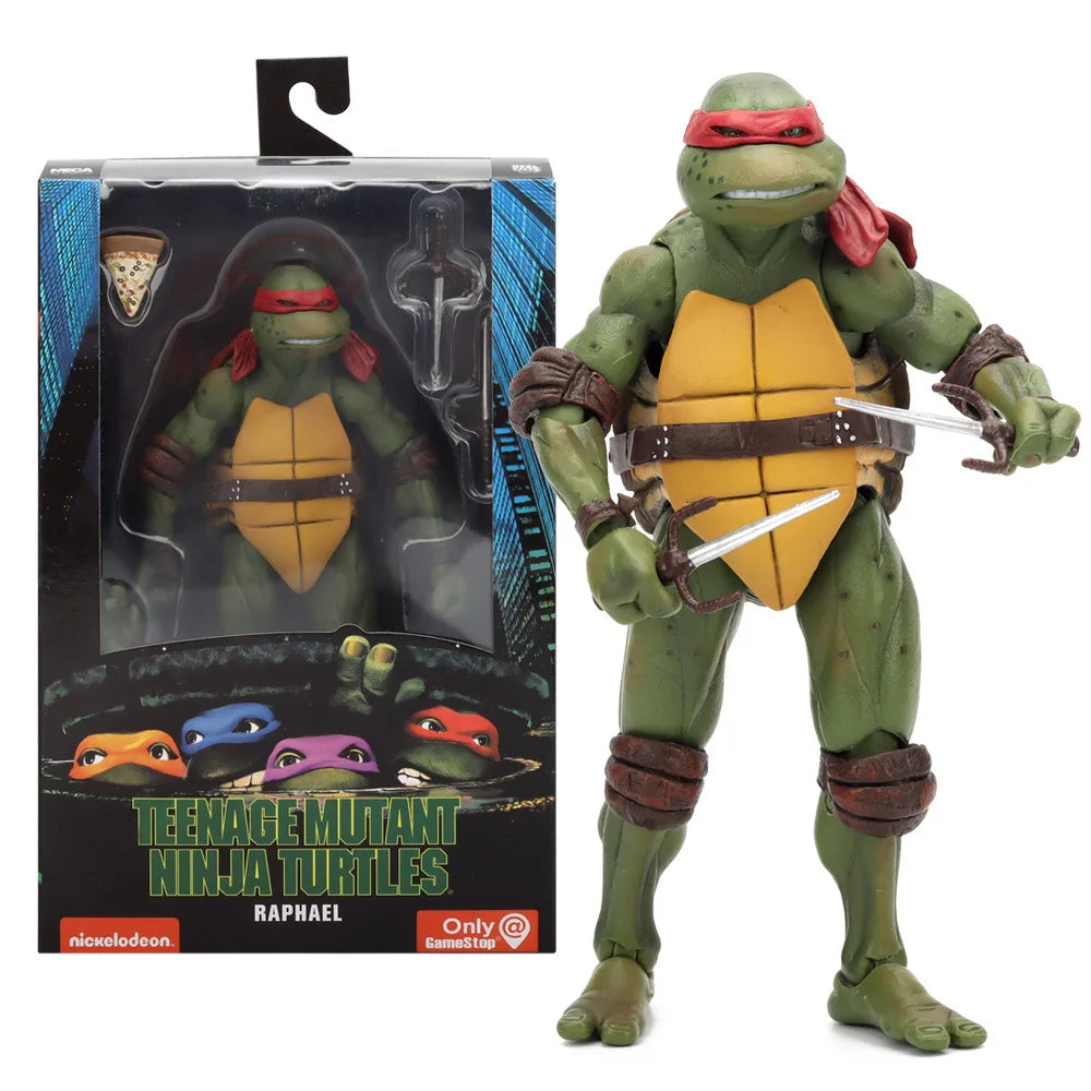 Figurine collector Raphael des Tortues Ninja TMNT 1990 en pose devant sa boîte d'origine, version cinéma culte